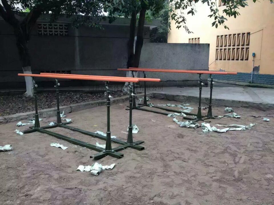 軍用雙杠